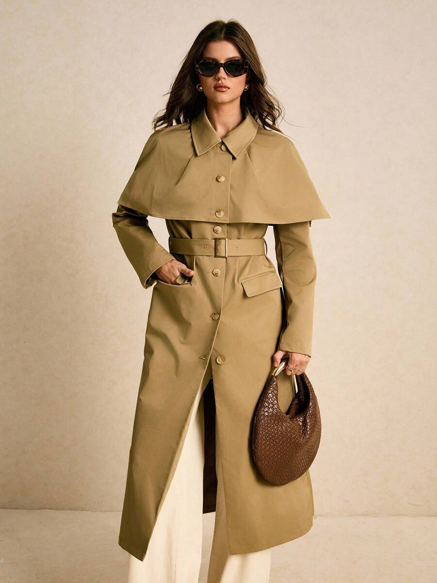 Poéselle 女士披肩式系带风衣 – 卡其色长款防风衣，轻松打造秋春叠穿造型。披肩式风衣，卡其色风衣，女士系带长款风衣，简约外套，低调奢华时尚，秋季必备胶囊衣橱单品。女士纯色口袋纽扣系带长袖风衣，适合冬季和圣诞节穿着。 - 卡其色 - 查看 1
