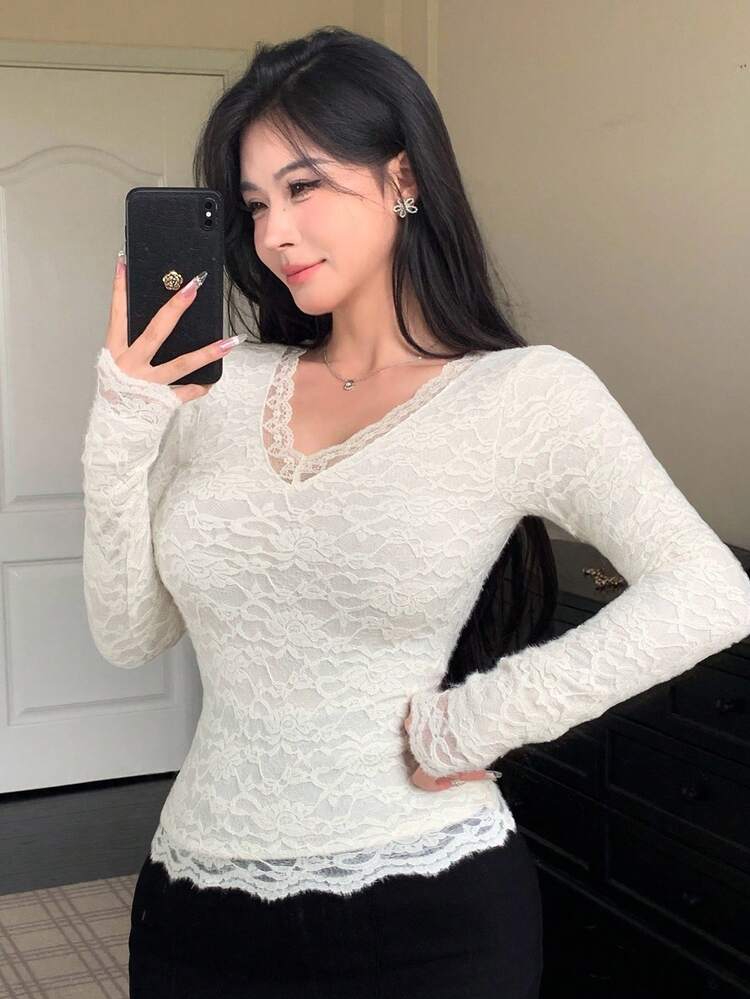 Sexy V-Neck Hollow Out Long Sleeve Lace Blouse, Slim Fit Undershirt For Women, Autumn/Winter