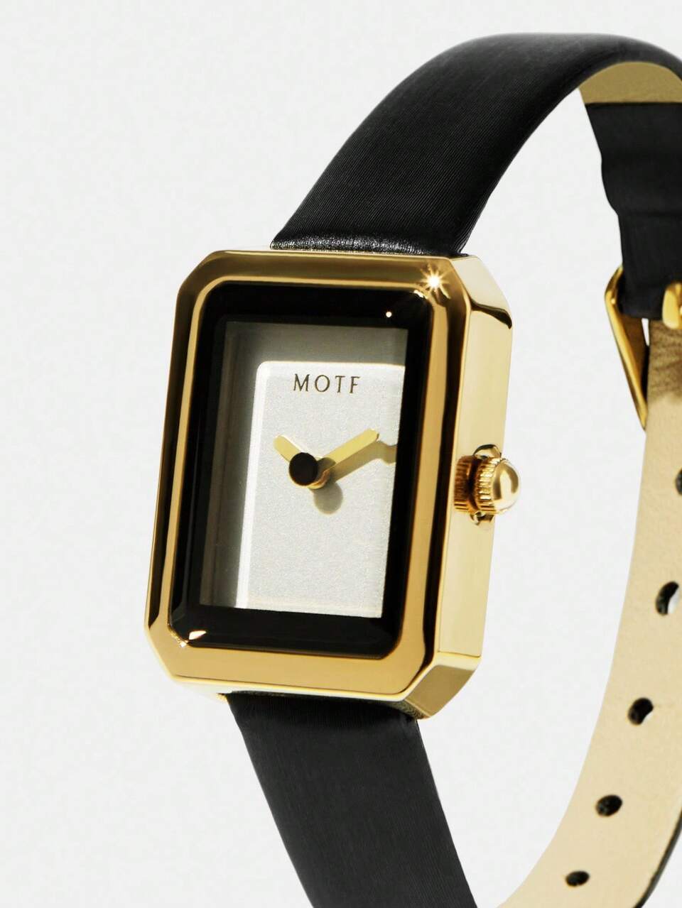 SQUARE POINTER QUARTZ WATCH