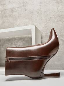 SHUZIA 女士完美尖头、复古风格缝线和侧拉链小猫跟踝靴 - 棕色 - 查看 6