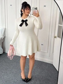 SHEIN EZwear 大码女式蝴蝶装饰圆领长袖针织连衣裙秋冬女装 - 白色 - 查看 1