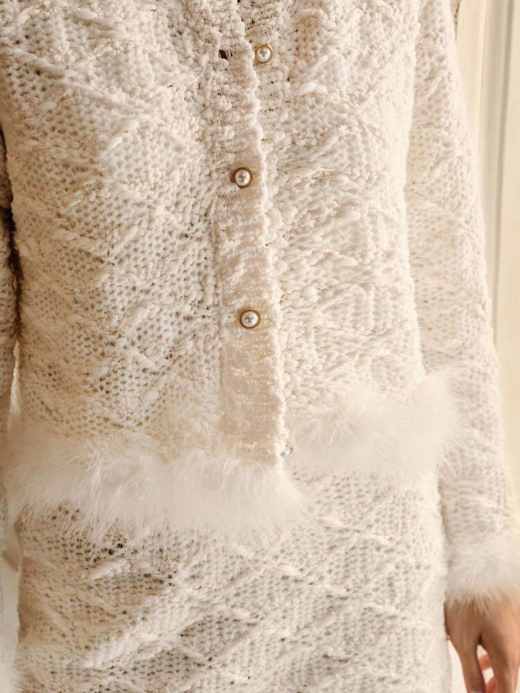 TEXTURED KNIT CONTRAST FUZZY TRIM CARDIGAN