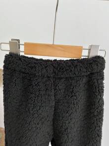 SHEIN 男宝宝毛绒连帽外套+白色T恤+保暖毛绒裤，秋冬休闲百搭时尚套装 - 彩色 - 查看 4