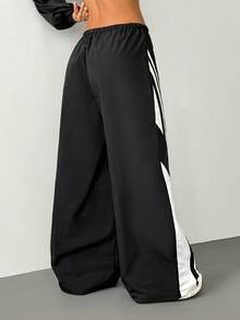 SHEIN PETITE Pantalones de paracaídas con bloques de color para mujer, pantalones cargo para primavera y verano, ropa de calle y salir - Negro - Ver 2