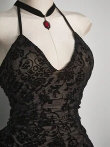 SHEIN ICON 大码女式 Y2K 复古时尚度假性感简约露背植绒波西米亚西式连衣裙搭配短裤，万圣节服装 - 黑色 - 查看 6