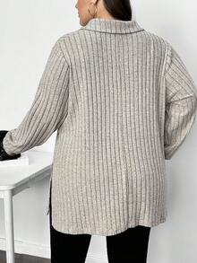 SHEIN CURVE+ Camiseta larga de cuello alto acanalado y manga larga con textura suave para mujer, para otoño/invierno - Gris - Ver 2