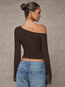 SHEIN BAE Áo thun nữ cổ bẻ tay loe màu đen trơn phối ren vá họa tiết bất đối xứng, dáng ôm vừa vặn, thanh lịch, thích hợp cho các buổi hẹn hò, tiệc tùng ngày lễ, đi chơi thời trang, hoạt động buổi tối, trang phục đi hộp đêm - Cà phê nâu - Xem 2