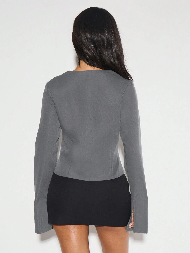 KIZN Korsagen-Oberteil mit quadratischem Ausschnitt und Knopfleiste vorne und auffälligen Ärmeln