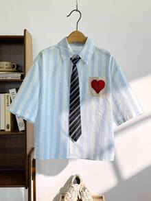 Manfinity Unisex 男士条纹短袖心形口袋休闲宽松衬衫 - 藍色 - 查看 2