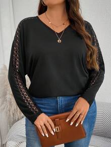 SHEIN CURVE+ 大码女装春秋季纯色撞色蕾丝V领蝙蝠袖长袖休闲T恤，适合旅行、机场/秋季/冬季穿着。 - 黑色 - 查看 5