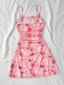 SHEIN Vestido de verano para adolescentes, nuevo año, día de San Valentín de color rosa y blanco con estampado floral de malla, cuello halter, para vacaciones/días festivos, vintage/playa/mar/elegante, vestido rosa con flores, vestido de verano - Rosa - Ver 2