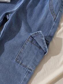 SHEIN Playful Pals 2 件套婴幼儿休闲装，包括 1 件白色连帽针织字母印花长袖运动衫和 1 条蓝色松紧腰口袋牛仔裤，适合休闲、运动装、日常穿着、外出、旅行，适合 6 个月至 2-3 岁儿童 - 彩色 - 查看 8