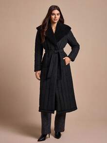 CLARA VERO 黑色蓬松毛领绗缝内衬束腰派克大衣，女式夹棉外套，泰迪熊口袋细节 - 黑色 - 查看 6