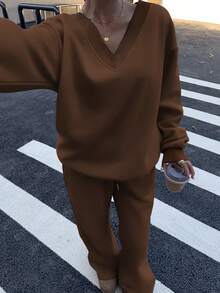 SHEIN EZwear 女式 V 领超大蓬松羊毛弹力宽松休闲棕色运动衫和运动裤两件套，秋冬 - 棕色 - 查看 6