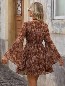 Brillora Combinaison-robe imprimée tissée à col en V avec nœud devant et manches évasées pour femmes, robes casual pour femmes