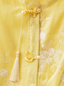 GlowEve قميص نسائي أنيق بأكمام طويلة وياقة مستديرة مزخرف بالورود مع أزرار للإغلاق