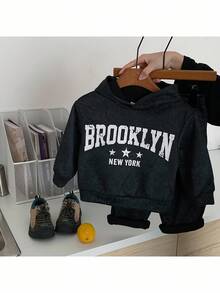 Conjunto de sudadera con capucha y pantalones con estampado de letras para bebé niño, 2 piezas - Negro - Ver 7