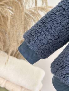 SHEIN 男宝宝毛绒连帽外套+白色T恤+保暖毛绒裤，秋冬休闲百搭时尚套装 - 彩色 - 查看 5