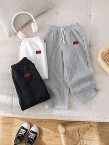 SHEIN 3pcs Boys' Casual Cute Daily Comfortable Classic Black White Grey Loose Straight Sweatshirt & Pants Set, Buy 2 Get 1 Free, Suitable For Outings, School, Gatherings, Autumn/Winter, Back To School Outfits, Fall Outfits,Winter Clothes - Multicolor - View 5