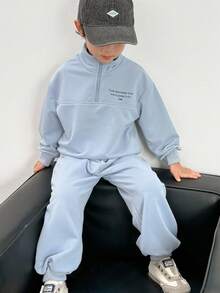 Genkimix Kids 2件套Young Boy字母印花休闲上衣+纯色锥形休闲裤 - 灰色 - 查看 1