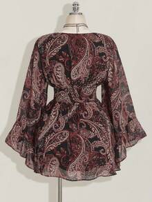 SHEIN ICON 加大码佩斯利印花雪纺喇叭袖 V 领 A 字形连衣裙，波西米亚风、嬉皮风、Y2K 风，适合秋季、游牧风格、暑假、音乐节、毕业典礼和返校季 - 彩色 - 查看 2