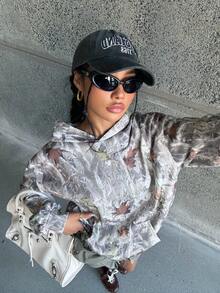 SHEIN Glowzi 青少年女孩運動休閒寬鬆版型復古迷彩樹枝葉片印花連帽衛衣，秋季街頭風冬季假期迷彩衛衣 - 軍綠色 - 查看 4