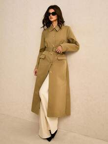 Poéselle 女士披肩式系带风衣 – 卡其色长款防风衣，轻松打造秋春叠穿造型。披肩式风衣，卡其色风衣，女士系带长款风衣，简约外套，低调奢华时尚，秋季必备胶囊衣橱单品。女士纯色口袋纽扣系带长袖风衣，适合冬季和圣诞节穿着。 - 卡其色 - 查看 5