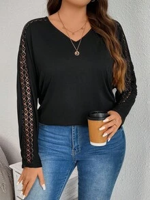 SHEIN CURVE+ 大码女装春秋季纯色撞色蕾丝V领蝙蝠袖长袖休闲T恤，适合旅行、机场/秋季/冬季穿着。 - 黑色 - 查看 3