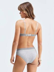 LOUNGEISTA Conjunto de 4 piezas de ropa interior deportiva para mujer con sujetador y calzoncillos de unicolor acanalado, simple y casual, inalámbrico y transpirable, conjunto de sujetador y panty de comodidad fresca - Multicolor - Ver 2