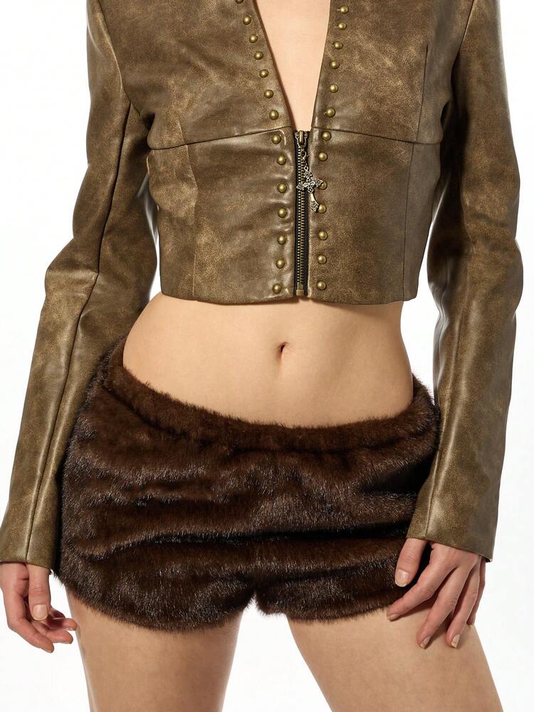 SUMWON WOMEN Faux Fur Hot Pants With Plush Texture