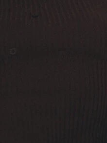 Nöista 深棕色罗纹针织上衣，带有不对称斜襟、斜下摆和喇叭袖；弹性贴身设计在秋季和初冬提供精致的都市通勤外观，并适合晚上的万圣节或节日圣诞节/新年计划。 - 咖啡棕 - 查看 11