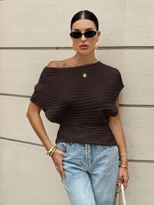 Siren Gaze Nuevo top de punto de hombro oblicuo de unicolor, suéter marrón
