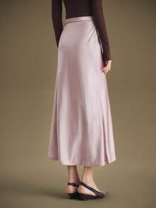 Ontre Elegant Style, Light Pink, Satin Material, Flared Skirt, Elastic Waist, Women's A-Line Skirt, Minimalist Design, Everyday Wear, Business Commute, New Collection 2025 Modern Urban Casual Fashion Business Casual Women's Office Wear Low-Key Old Money Style Effortless Temperament High-End Urban Commuting High-Quality Airport Women's Wear High-End Material High-End, Elegant, Old-Fashioned Cruise Clothing Wedding Guest Dress For Women Christmas Women's Clothing