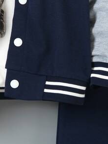 SHEIN 小男孩两件套，黑色针织毛衣，白色撞色袖子和大号字母 N 印花，搭配同色字母印花运动裤，衣领、袖口、下摆和脚踝处有罗纹饰边，松紧腰身，穿着舒适，休闲运动风格，适合春秋季日常穿着、上学、旅行 - 寶藍色 - 查看 7