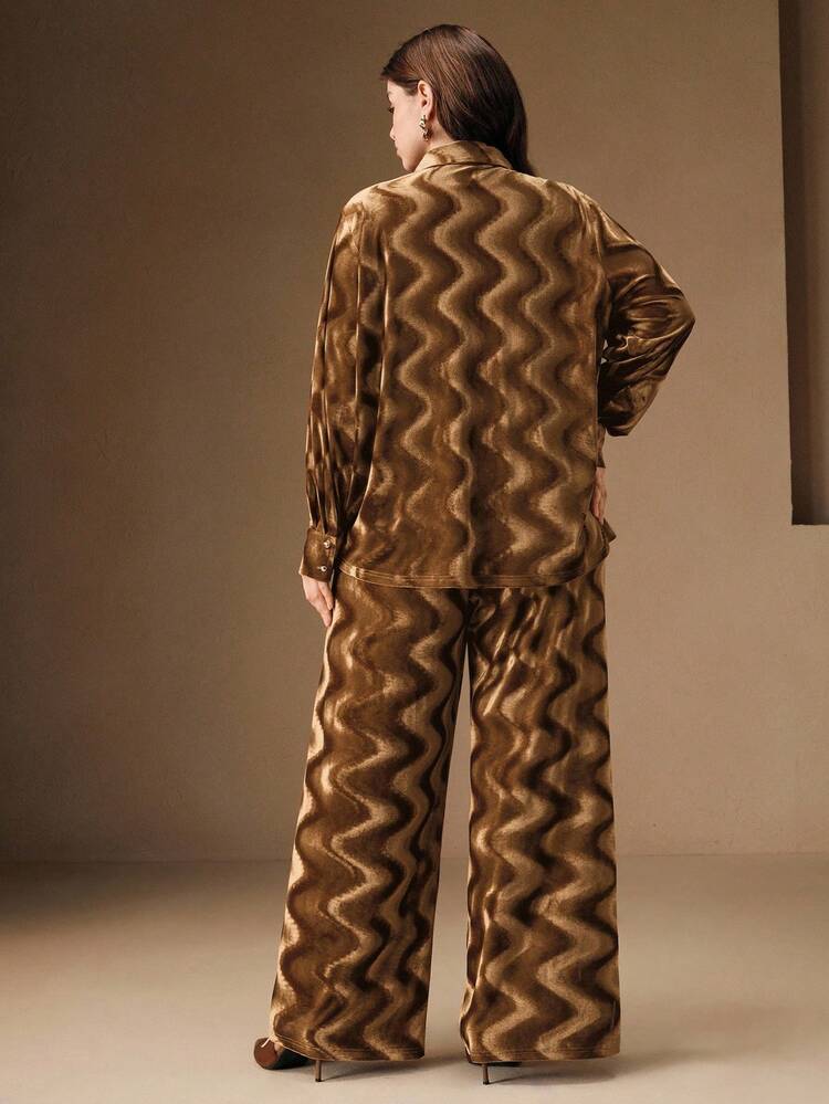 Fashionable Modern Wavy Textured Velvet Loose Suit