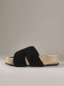 Solecia 新款时尚毛绒拖鞋，温暖一脚蹬厚底柔软舒适拖鞋 - 黑色 - 查看 3