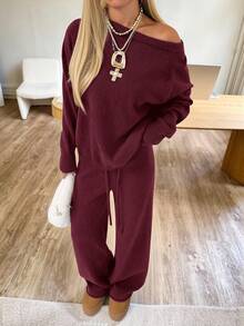 CovetEZ Set casual pentru femei, culoare solidă, cu umeri oblici, pulover și pantaloni tricotați, toamnă/iarnă, haine confortabile de toamnă și iarnă pentru femei, set confortabil din două piese, set din două piese, set confortabil pentru femei, cu mânecă lungă, set din două piese, set de relaxare, set confortabil din două piese, set pentru femei, două piese - Burgundia - Vizualizare 5