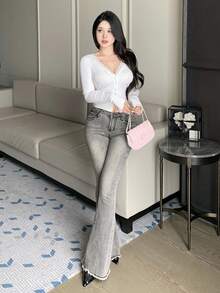 DAZY Camiseta informal de mujer con botones delanteros, mangas largas y parches de encaje