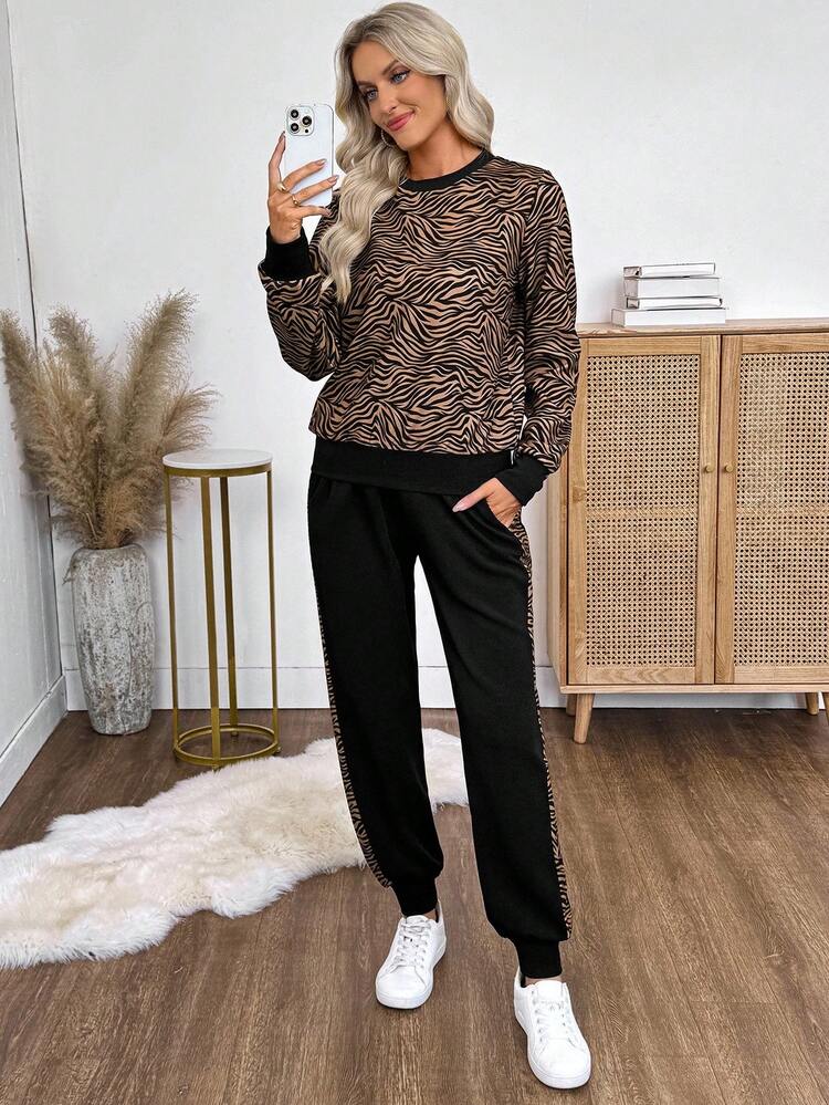 Women's Zebra Print Long Sleeve Sweatshirt And Pants Casual 2 Pieces Set, Autumn Zebra Print Outfit Women 2 Pieces Casual Sets Woman Animal Print Outfit 2 Pieces Woman Set Pants 2 Pieces Lounge Sets Woman Fall Clothes For Women Going Out Outfit Fall Clothes Winter Clothes For Women Casual Sets For Women Going Out Outfit