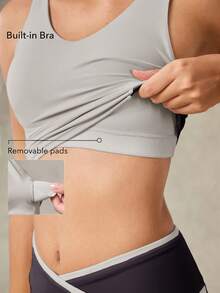 OutZeal Sujetador deportivo para mujer con absorción de humedad, secado rápido, tela suave y acolchado extraíble, para entrenamiento y gimnasio - Multicolor - Ver 2