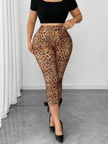 Elenzga Plus Size Elegant Leopard Print Bowknot Decor 3/4 Leggings, Slimming Bowknot Decor Base Layer Pants, Suitable For Back To School, Graduation, Valentine's Day, Music Festival, Mother's Day, Halloween, Thanksgiving, Easter, National Day, Prom, Date Party, Wedding Season, Outdoor Activities - Brown - View 6