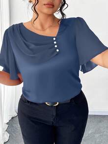 Elenzga Elegante Bluse in Große Größen mit asymmetrischem Rüschenkragen und Knopfverzierung, Kurzarm