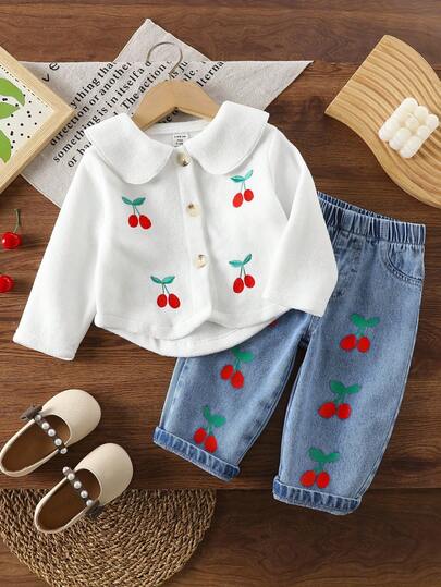 SHEIN 女婴可爱毛绒樱桃夹克和樱桃印花牛仔裤两件套，秋冬