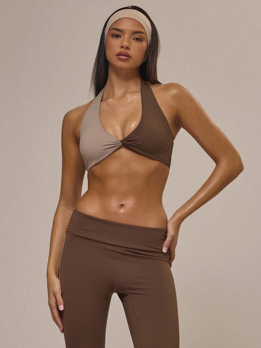 Musera Sport Plunge Halterneck Contrast Sports Bra Active Workout Fall Autumn Cute - Multicolor - View 1