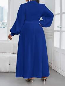 SHEIN Lady 春夏秋冬优雅休闲通勤复古办公室黑色针织立领鱼尾喇叭袖中长款长袖大码连衣裙正装职业装 - 寶藍色 - 查看 2
