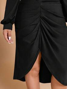 Cravure Váy xòe xếp ly cổ chữ V sâu thanh lịch gợi cảm cỡ lớn - màu đen - Xem 7