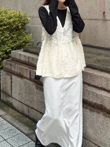 FRIFUL 女士V领纹理面料宽松无袖背心外套 白色网纱背心 白色蕾丝背心 叠层背心 白色泡泡袖背心 女式外套 - 米色 - 查看 3