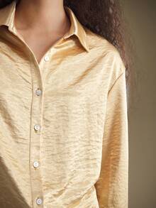 Ontre 2025秋冬新品，实用百搭日常设计师款，金色，极简衬衫，宽松版型，女款两件套，鱼尾裙，商务休闲，办公室通勤，日常穿着，秋冬，韩版，时尚设计 - 金色 - 查看 6