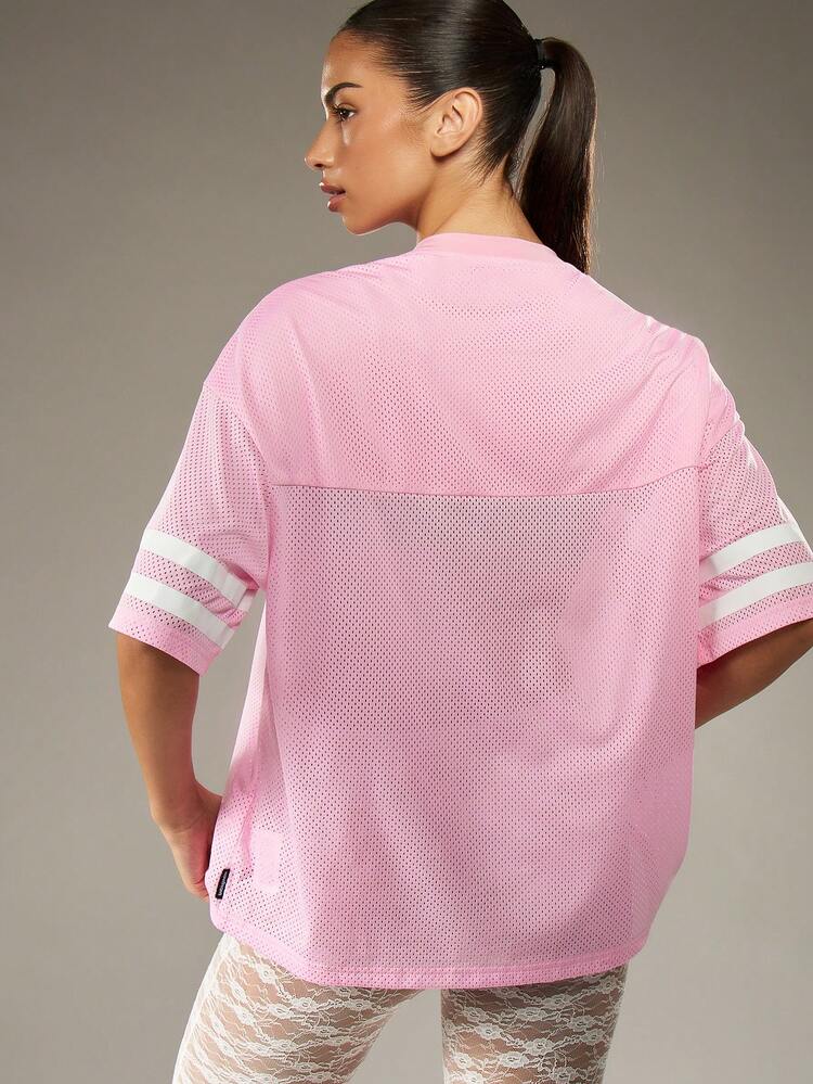 Missguided x Playboy Maillot de sport en maille graphique surdimensionné avec impression de numéro et détails de style universitaire