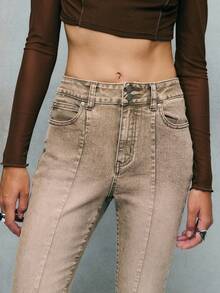 TypaGal A Versatile Pair Of High-Waisted Jeans, Ideal For Transitional Weather. A Modern Staple For Autumn Women Or Fall Women Clothes Styling. - Light Wash - View 3